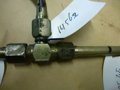 T-stuk hydrauliekleidingen Hyster