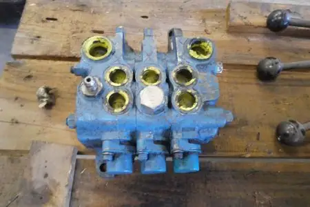 Ventielenblok, 3-ventielen Hyster H 50 F-H