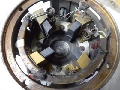 Borstelbrug voor 324845 Motor
