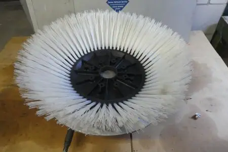 Zijveegborstel, nylon
