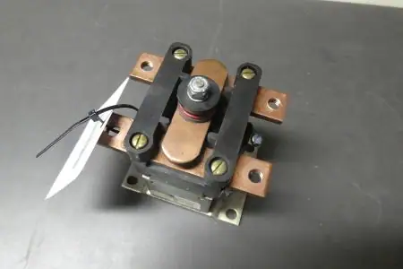 Relais 80 Volt 225 Ah type A