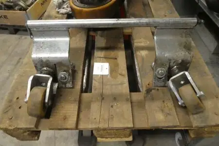 Zwenkwiel  braket LWE 130 compleet