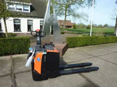 Pallettruck Toyota LPE200