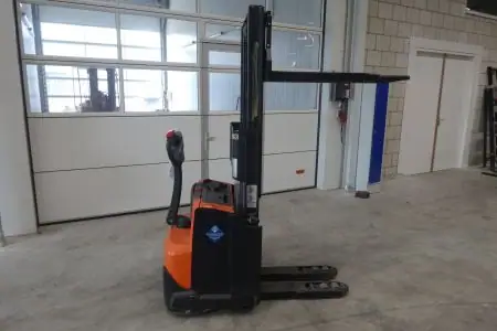 Stapelaar BT SWE 200 D